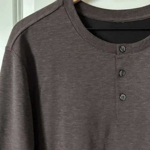 Vuori Men's Austin Henley Shirt in Java Heather Brown Size XL - Picture 2 of 7